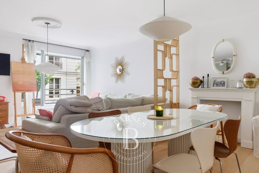 Apartment in Archives, Paris 3e Arrondissement, Paris 1 - 18171198