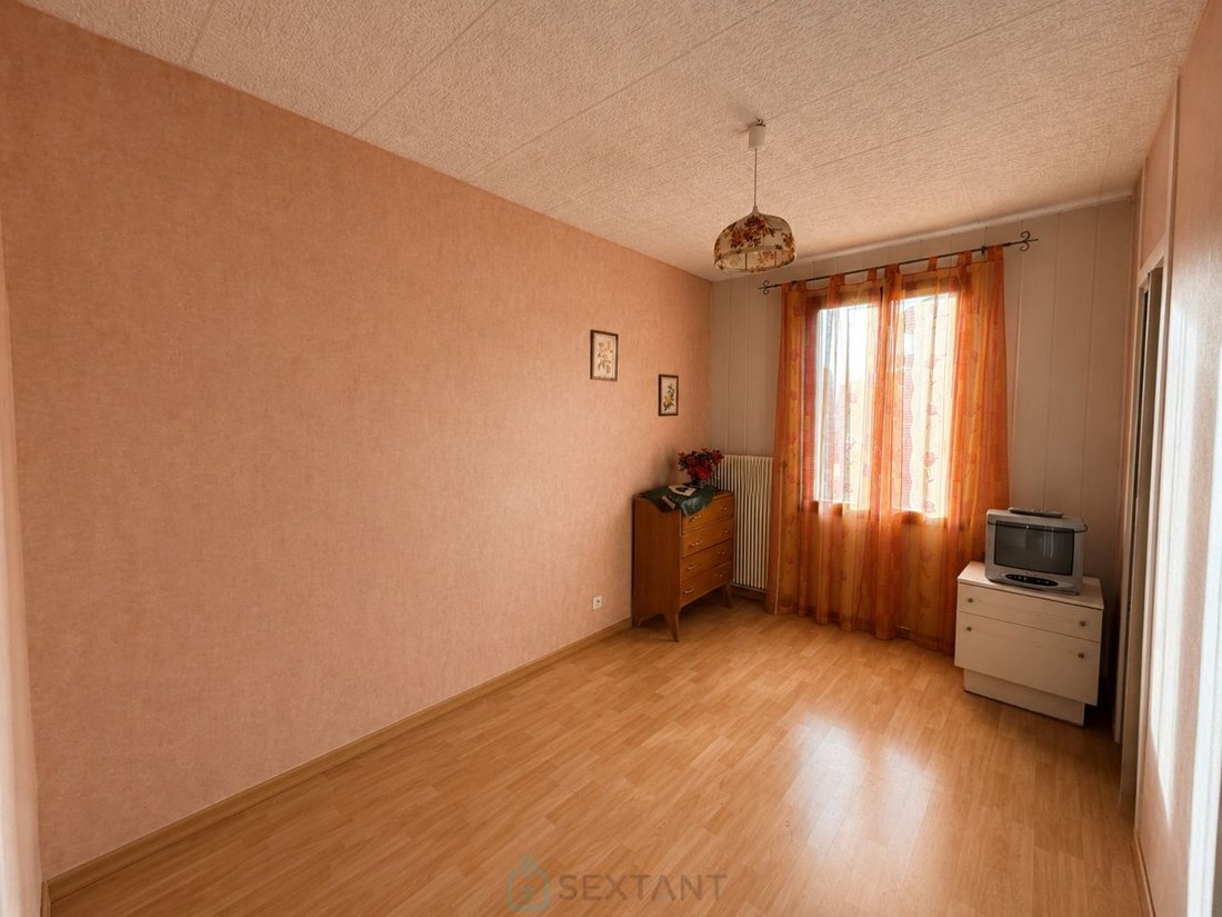Townhouse in Divonne-les-Bains, Auvergne-Rhône-Alpes, France 5 - 18170998
