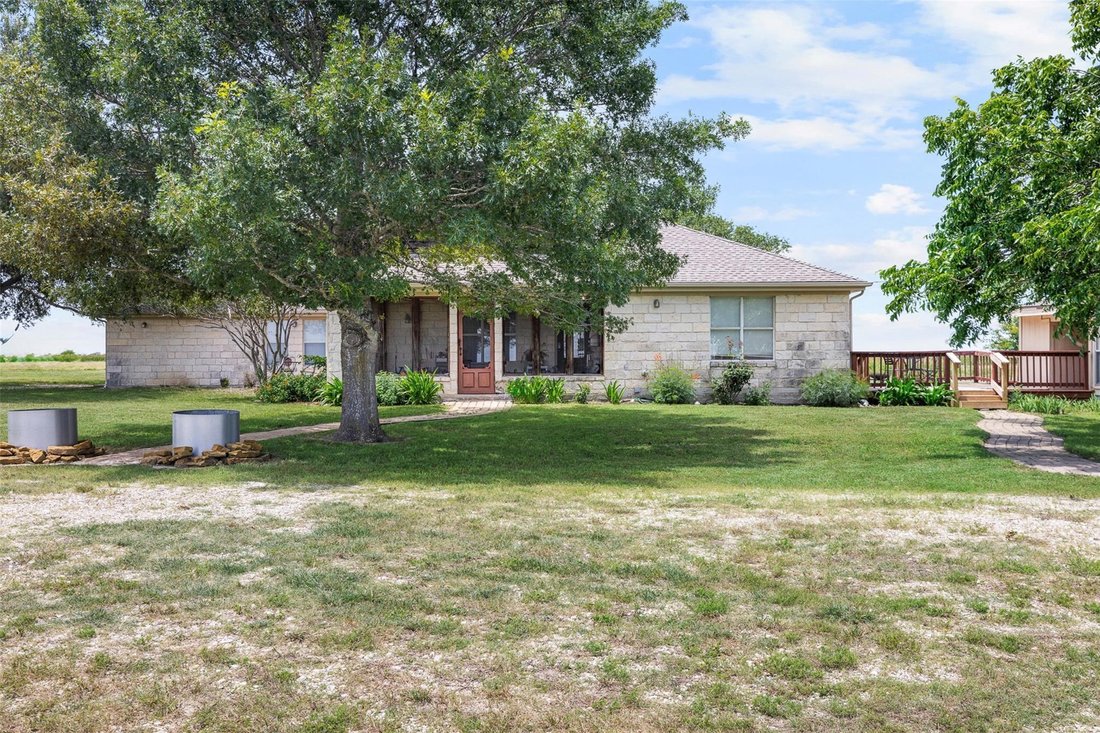House in Beyersville, Texas, United States 3 - 18168625