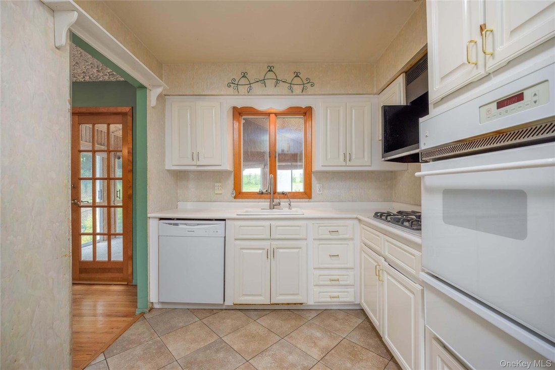 House in Pearl River, New York, United States 5 - 18165395