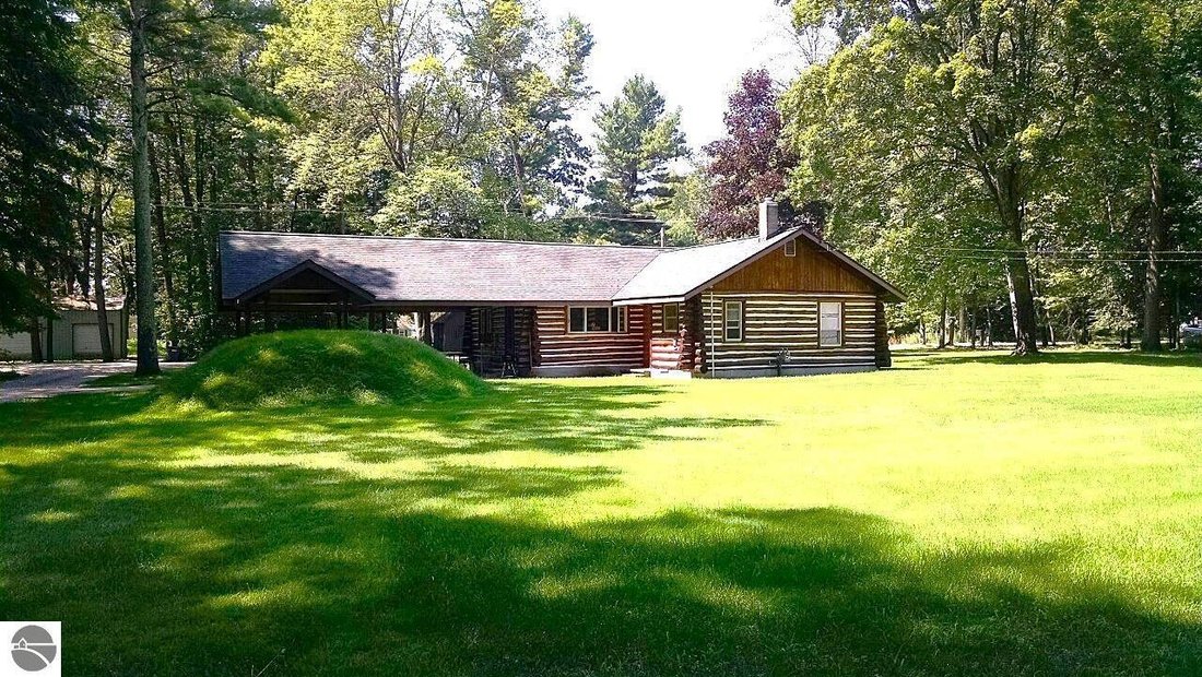 House in Honor, Michigan, United States 2 - 18169653