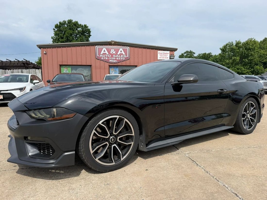 Coupe in Fayetteville, AR, United States 1 - 18170339