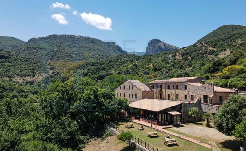 Villa a Castelbuono, Sicilia, Italia 1
