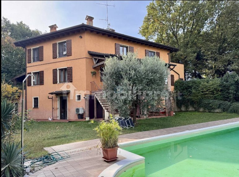 Villa in Historic Center, Desenzano del Garda, Lombardy 2 - 18172260