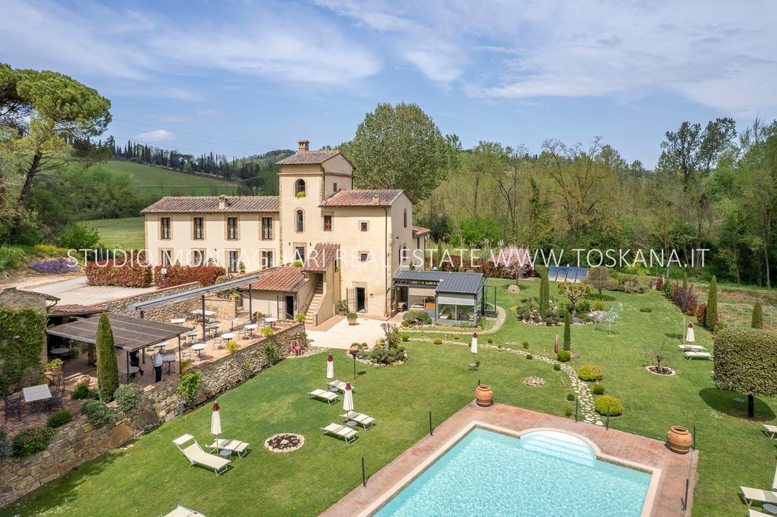 Villa in San Gimignano, Tuscany, Italy 1 - 18174707