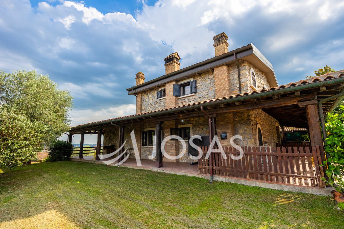 Villa in Fiano Romano, Lazio, Italy 1 - 18174786