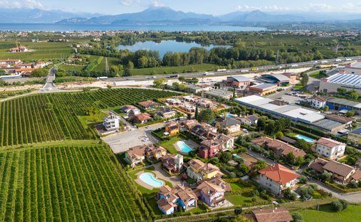 House in City, Peschiera del Garda, Veneto 1