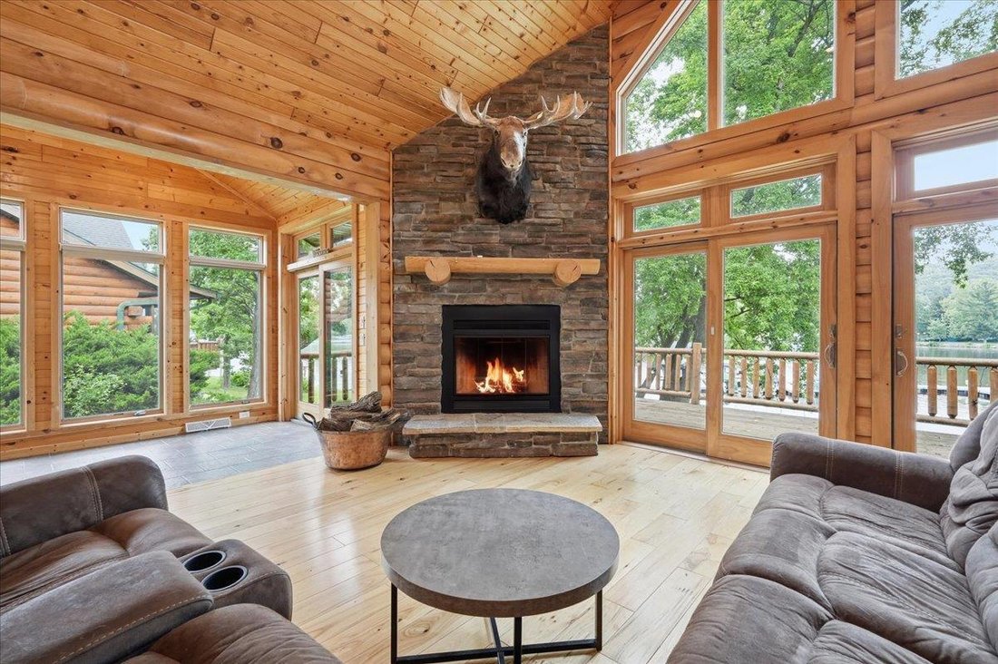 House in Lake Wisconsin, Wisconsin, United States 2 - 18172029