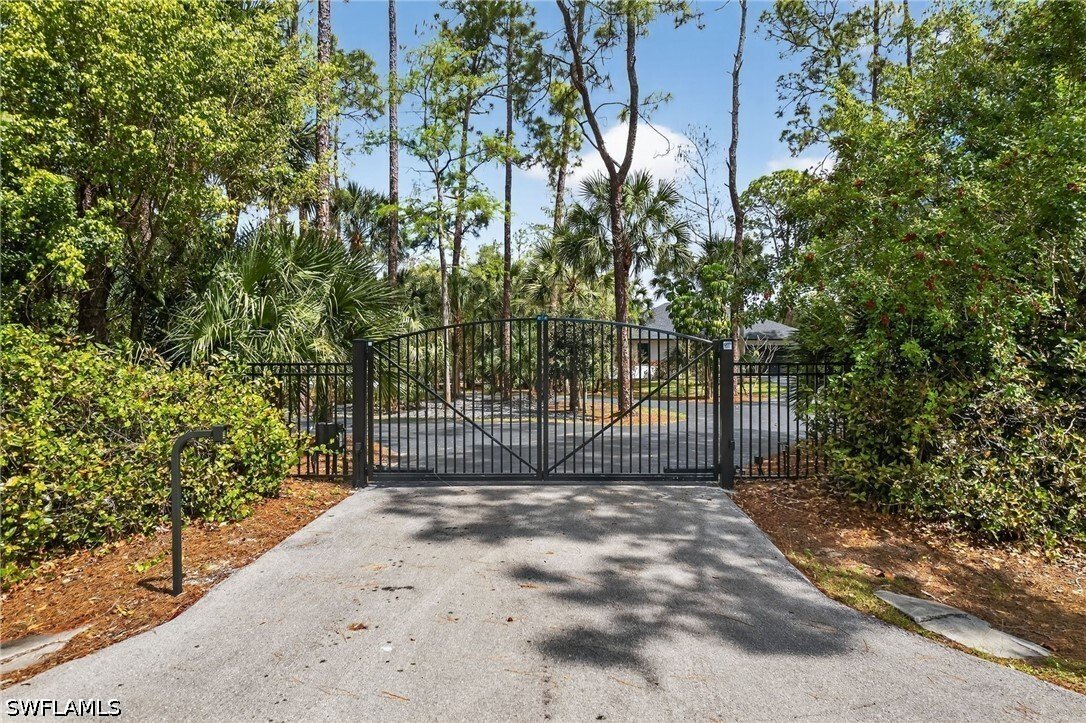 House in Naples, Florida, United States 3 - 17552386