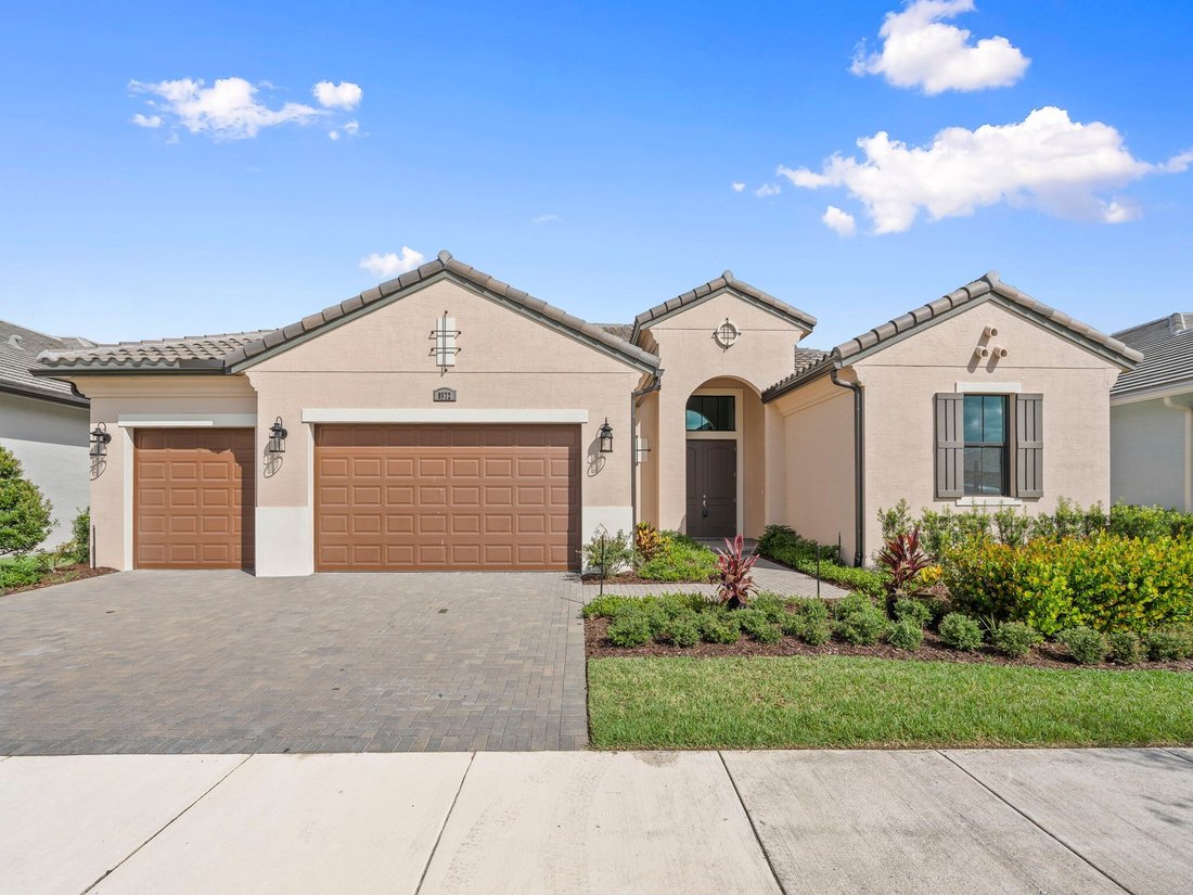 Port St. Lucie, Florida, United States 3 - 18174808