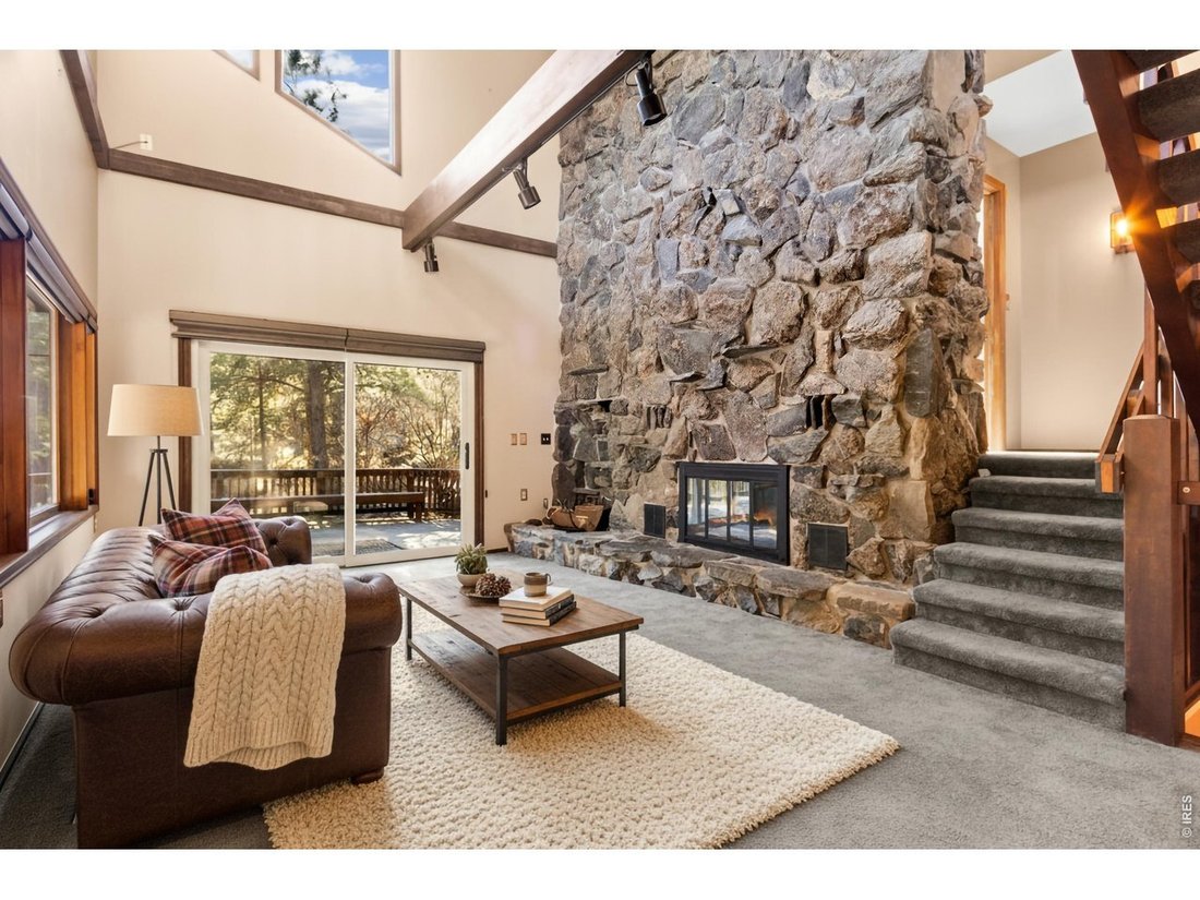 Bellvue, Colorado, United States 1 - 18172312