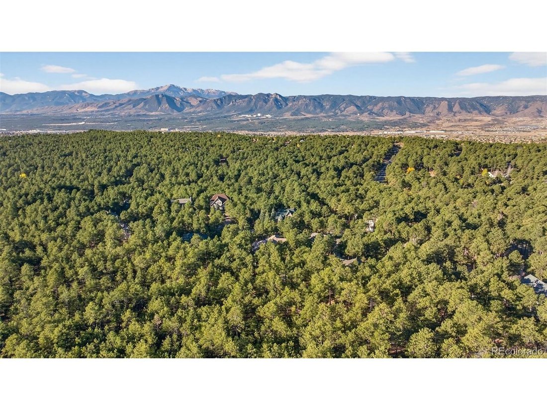 House in Colorado Springs, Colorado, United States 2 - 18172421