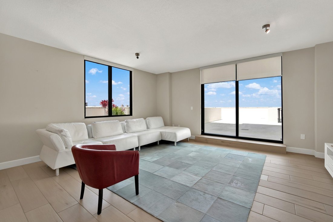 Condo in Coral Gables, Florida, United States 4 - 18174813