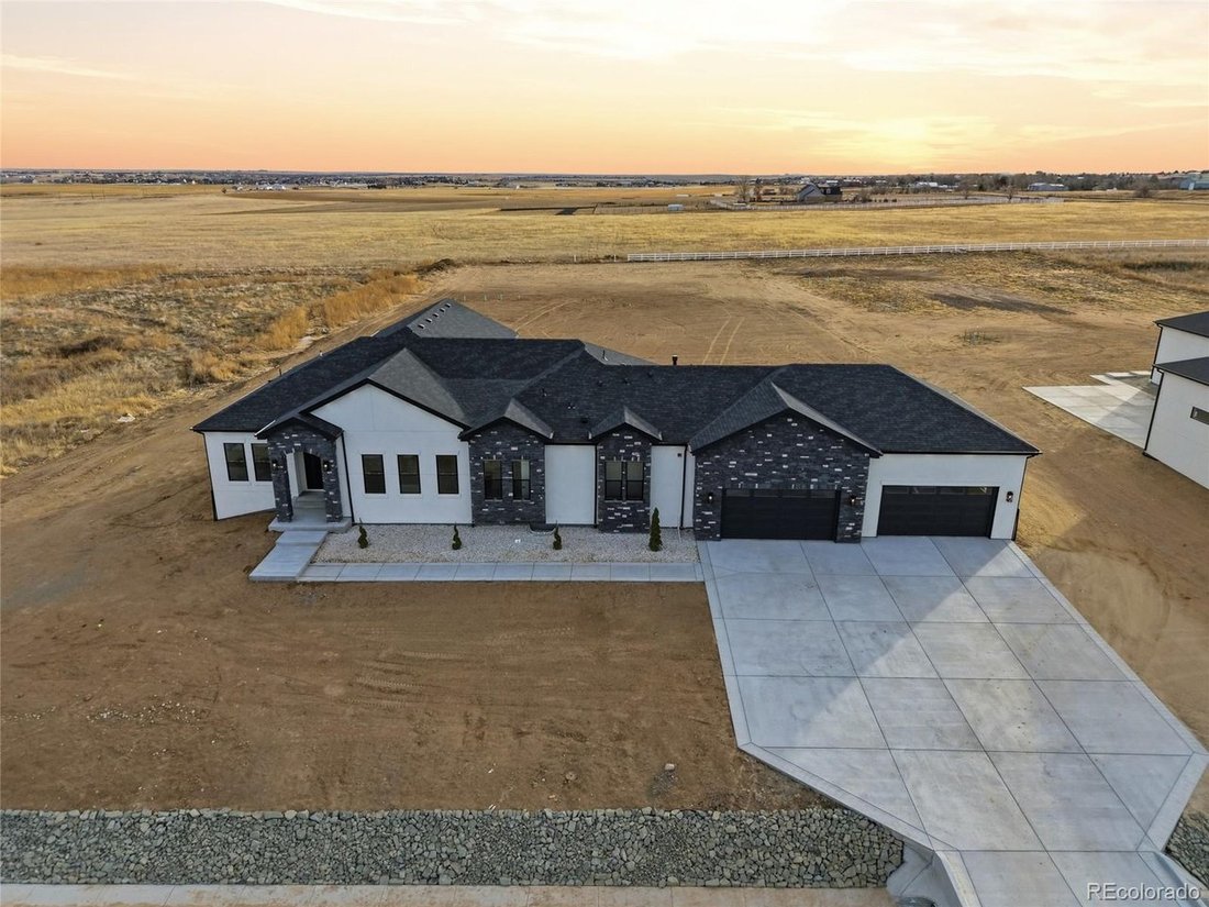 House in Lochbuie, Colorado, United States 4 - 18174666