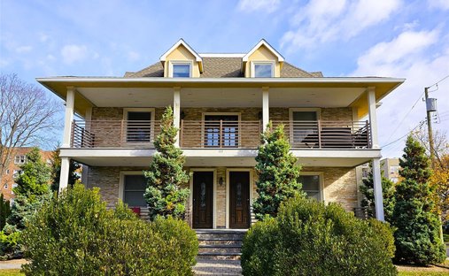 Apartment in White Plains, New York, United States 1