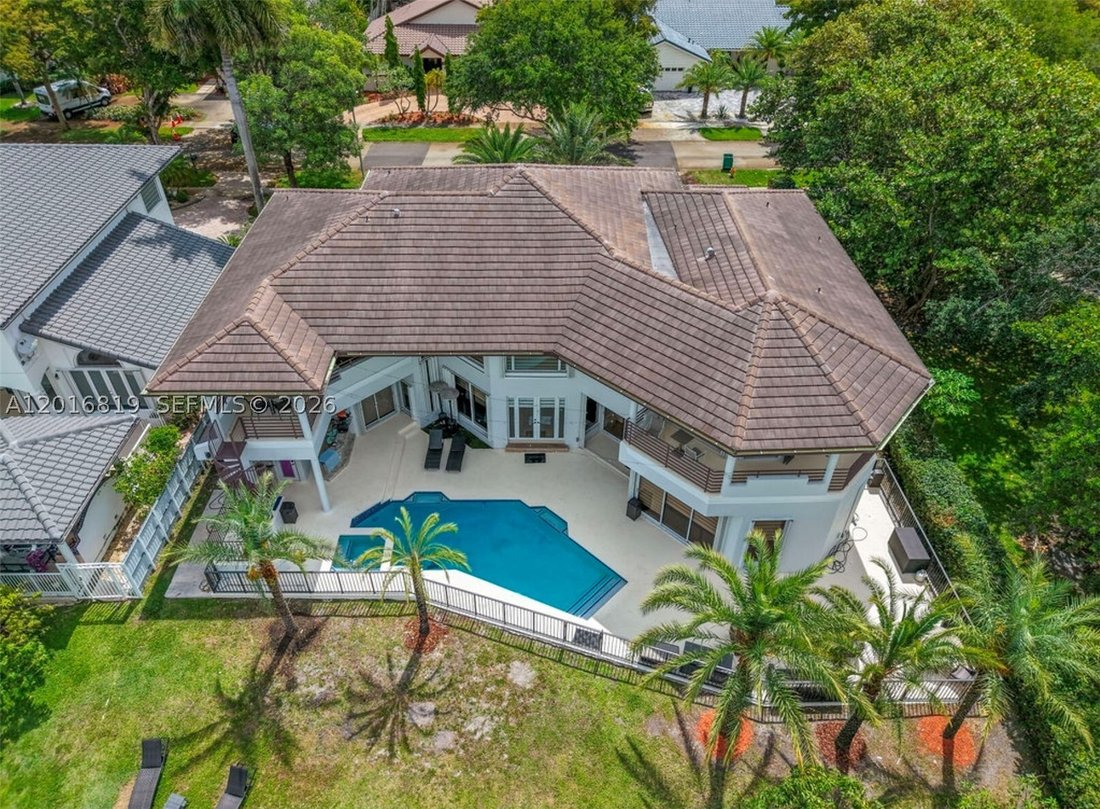 House in Hialeah, Florida, United States 2 - 17890575