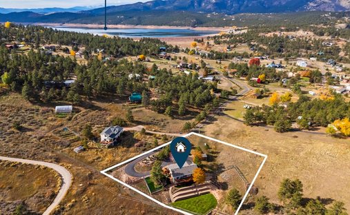 House in Berthoud, Colorado, United States 1