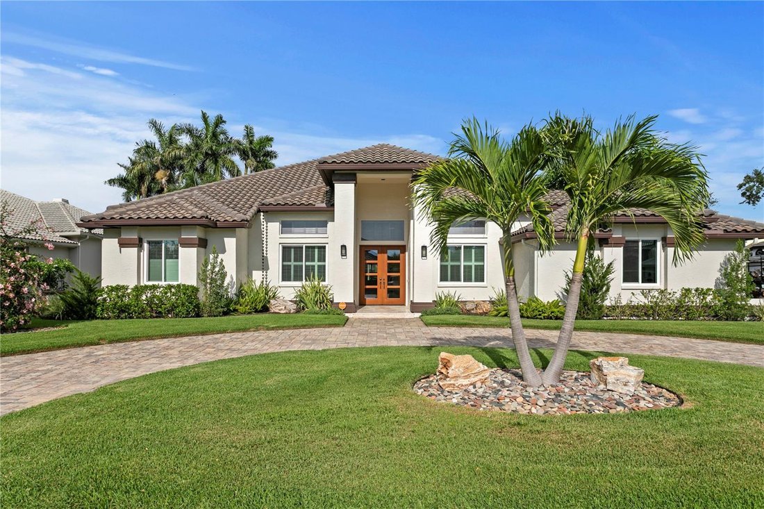 House in St. Petersburg, Florida, United States 1 - 18174747
