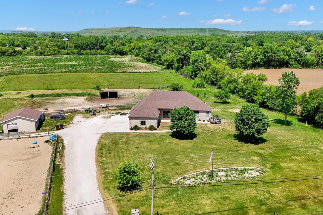 House in Franksville, Wisconsin, United States 5 - 18172039