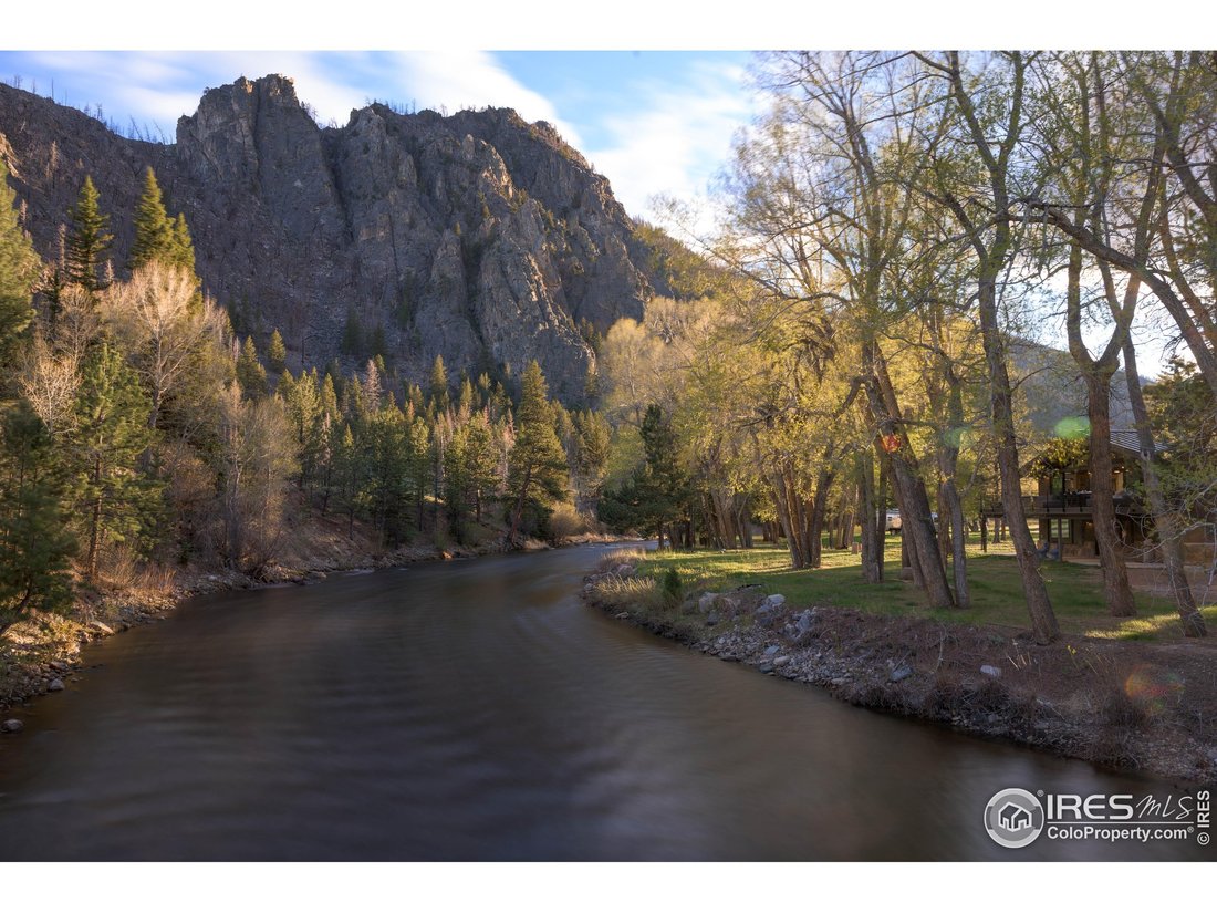 Bellvue, Colorado, United States 5 - 18174383