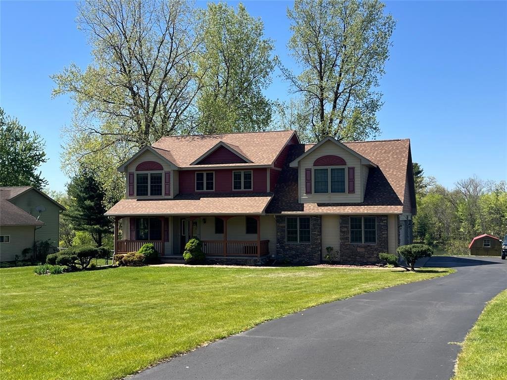 House in Chippewa Falls, Wisconsin, United States 4 - 17788221