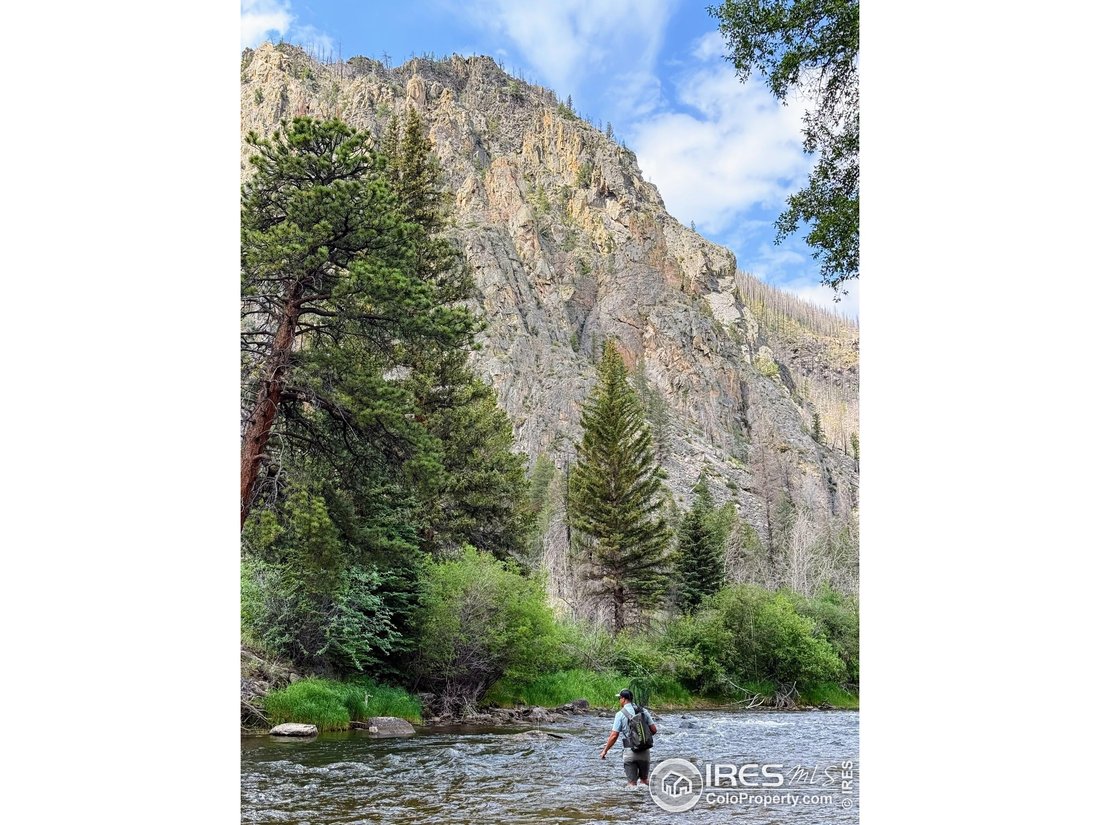 Bellvue, Colorado, United States 4 - 18174383