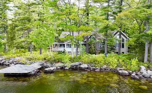 House in Raymond, Maine, United States 1