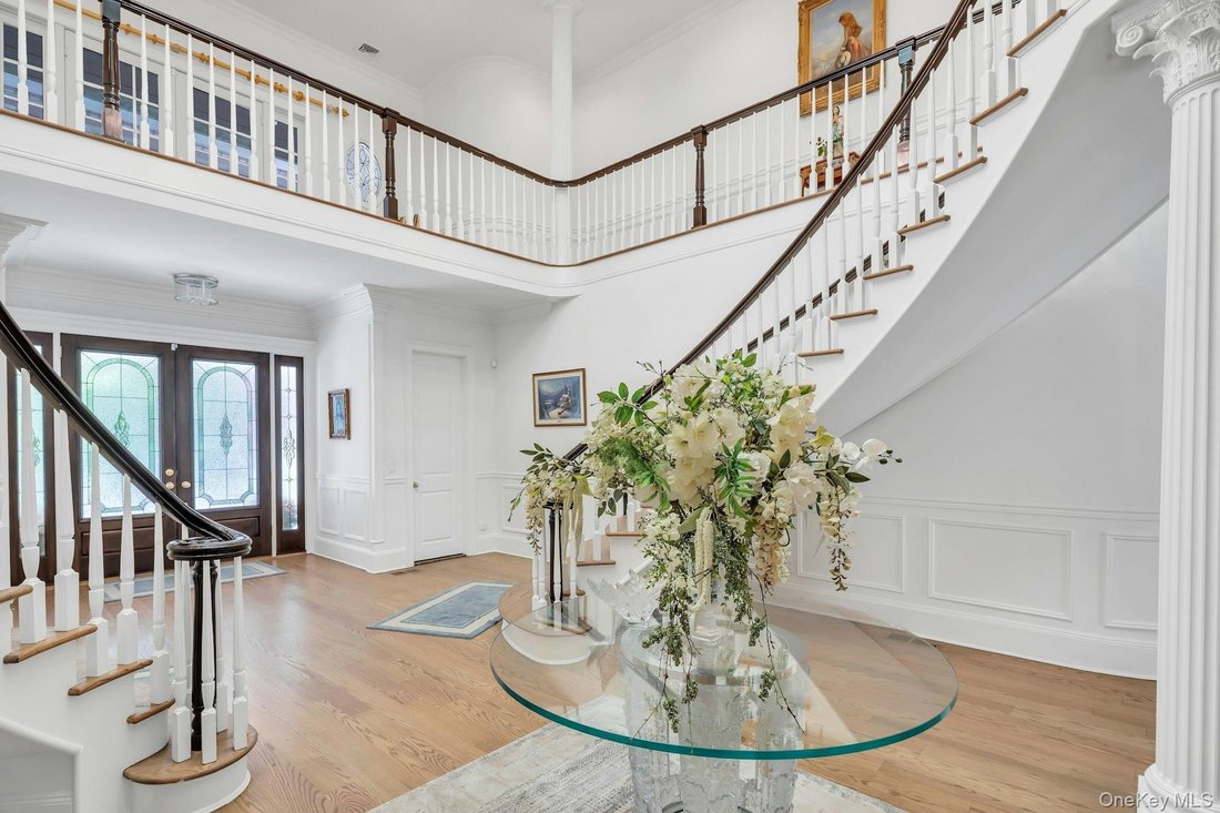 House in Port Jefferson, New York, United States 5 - 18172288