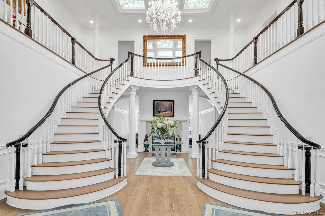 House in Port Jefferson, New York, United States 3 - 18172288