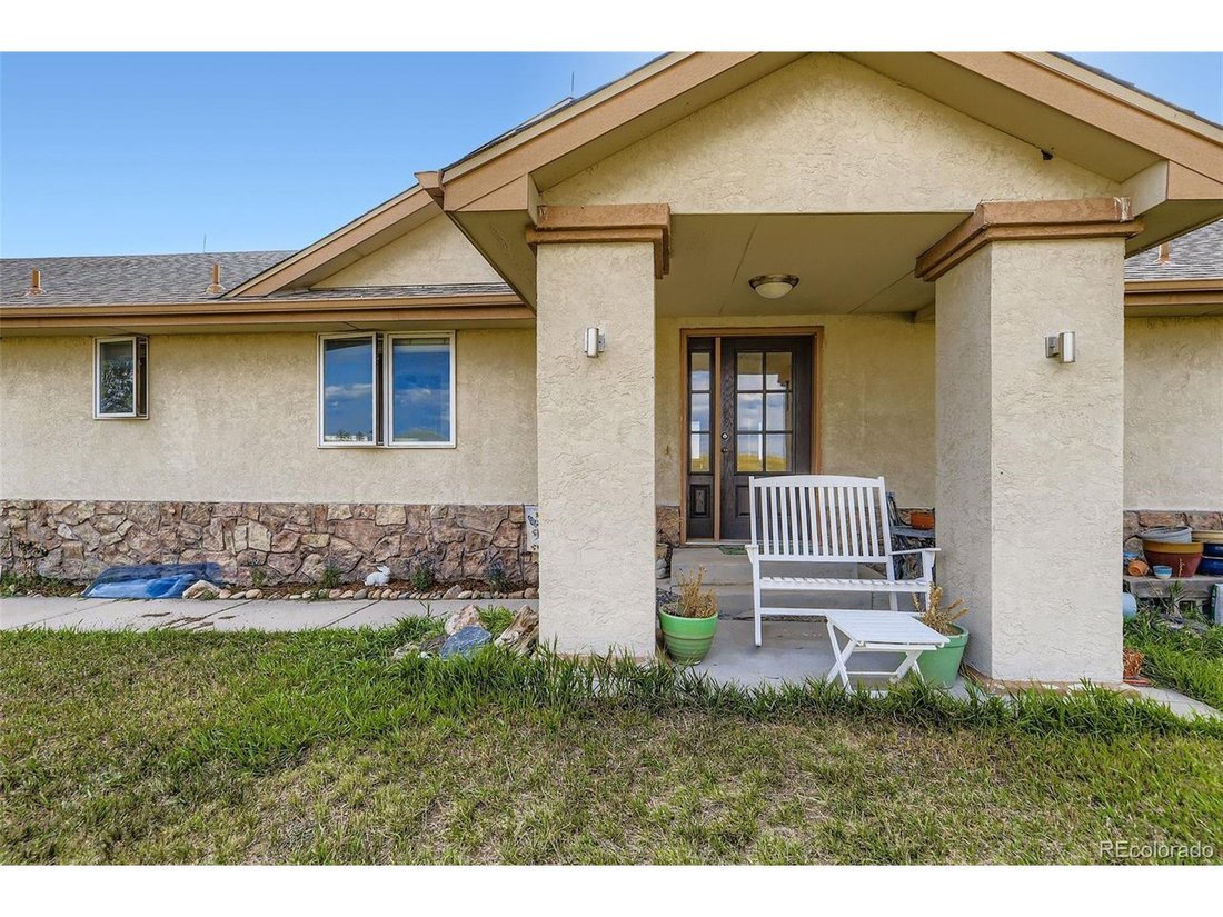 Farm Ranch in Elizabeth, Colorado, United States 2 - 18172698