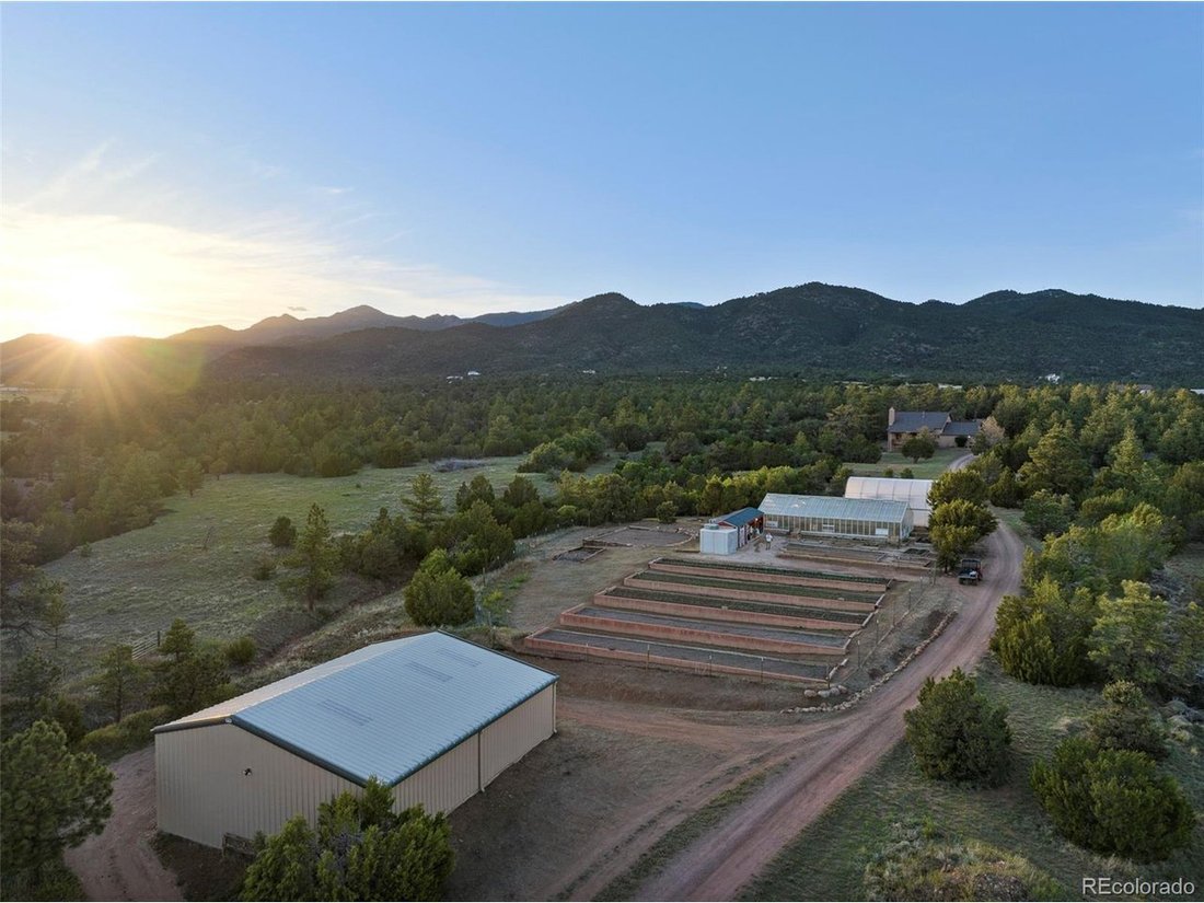 Colorado Springs, Colorado, United States 1 - 18173025