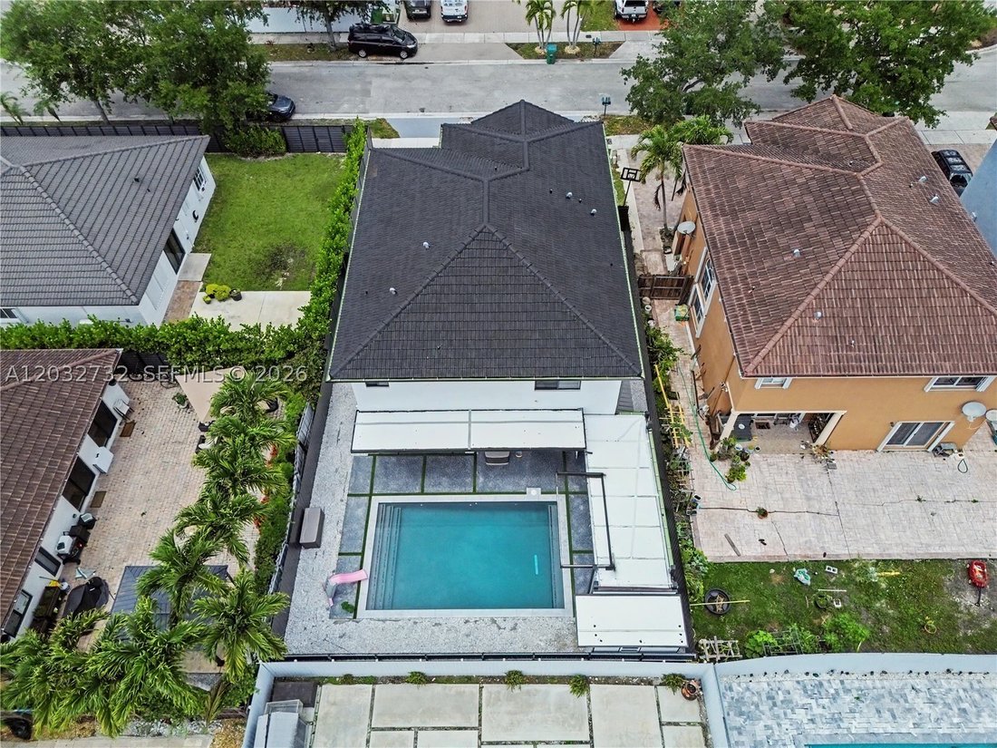 House in West Miami, Florida, United States 4 - 18174855