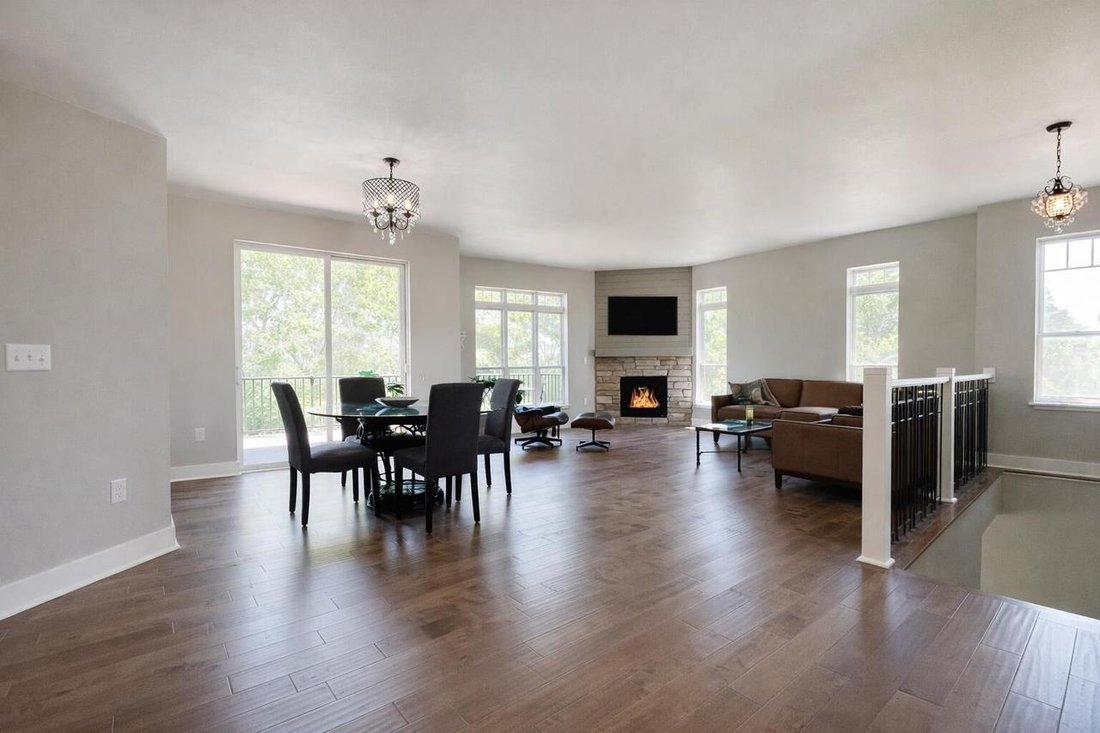 Condo in Okauchee Lake, Wisconsin, United States 3 - 18172092
