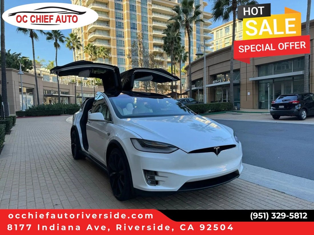 Suv in Riverside, CA, United States 1 - 18174145