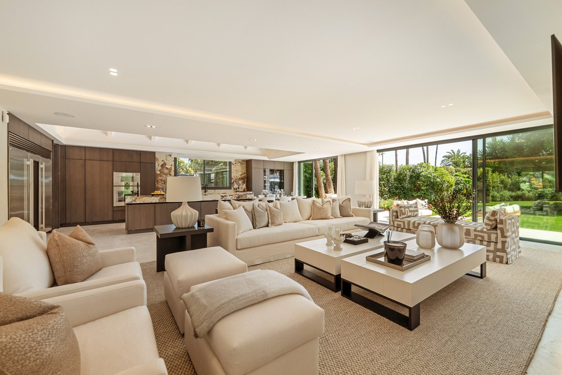 Villa in Marbella, Andalusia, Spain 4 - 18163480