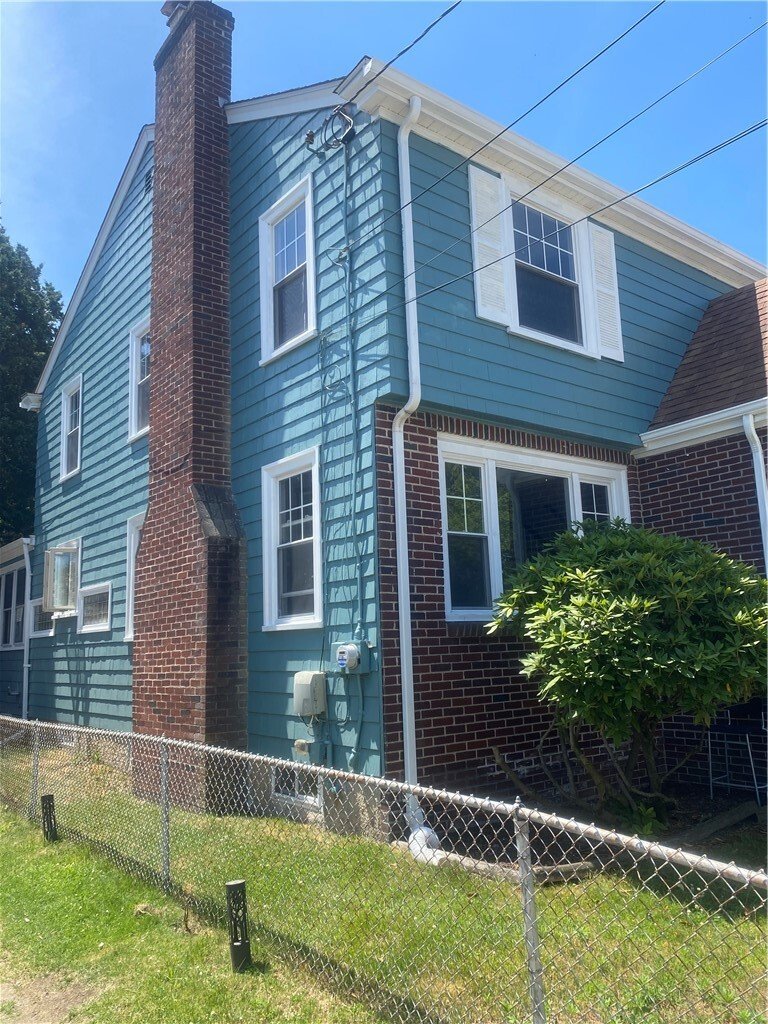 House in Pawtucket, Rhode Island, United States 4 - 18171967