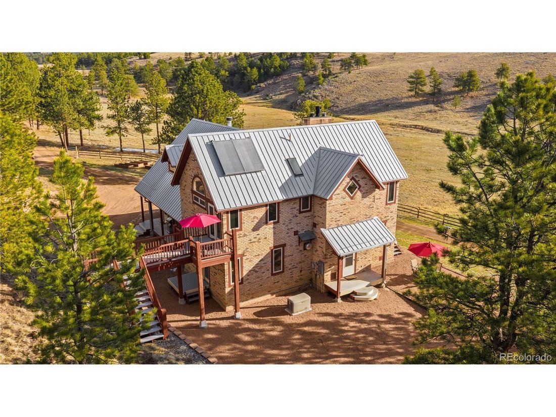 Guffey, Colorado, United States 2 - 18174096