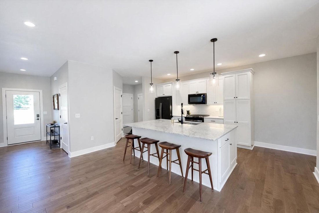 Condo in Okauchee Lake, Wisconsin, United States 4 - 18172092