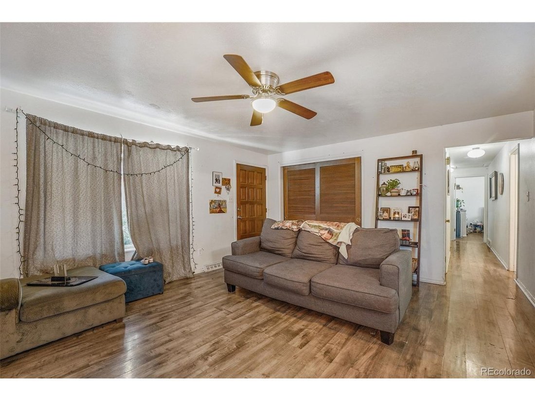 Lakewood, Colorado, United States 4 - 18173944