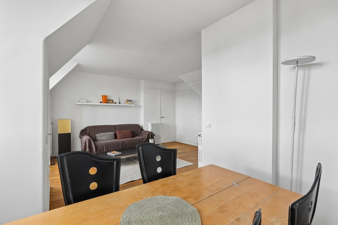 Apartment in Auteuil Nord, Paris 16e Arrondissement, Paris 5 - 18174717