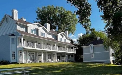 House in Lake Geneva, Wisconsin, United States 1