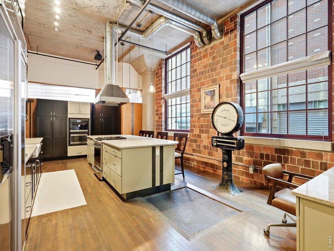 Condo in Denver, Colorado, United States 2 - 18172570