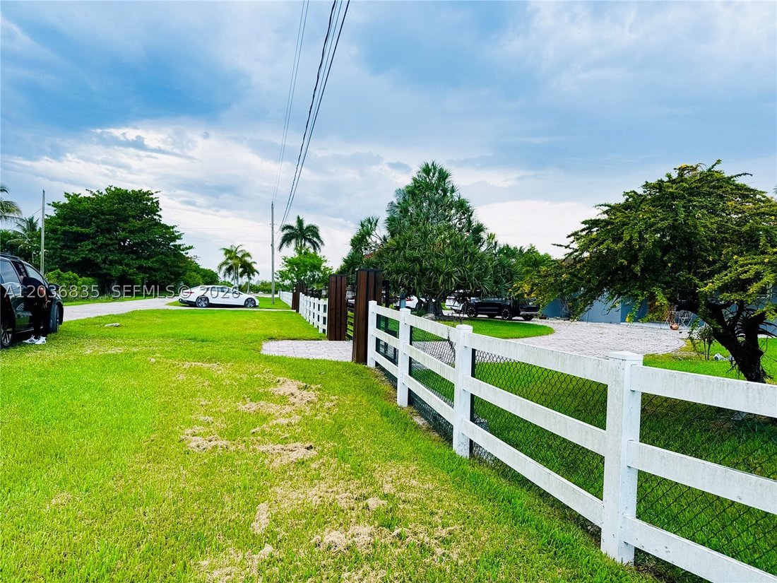 House in Miami, Florida, United States 4 - 18174789