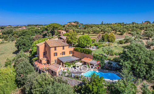 Villa in Castel d'Asso, Viterbo, Latium 1