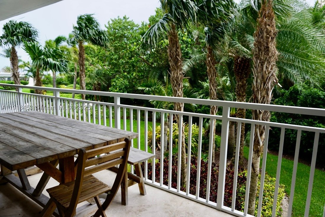 Condo in Key Biscayne, Florida, United States 5 - 16674911