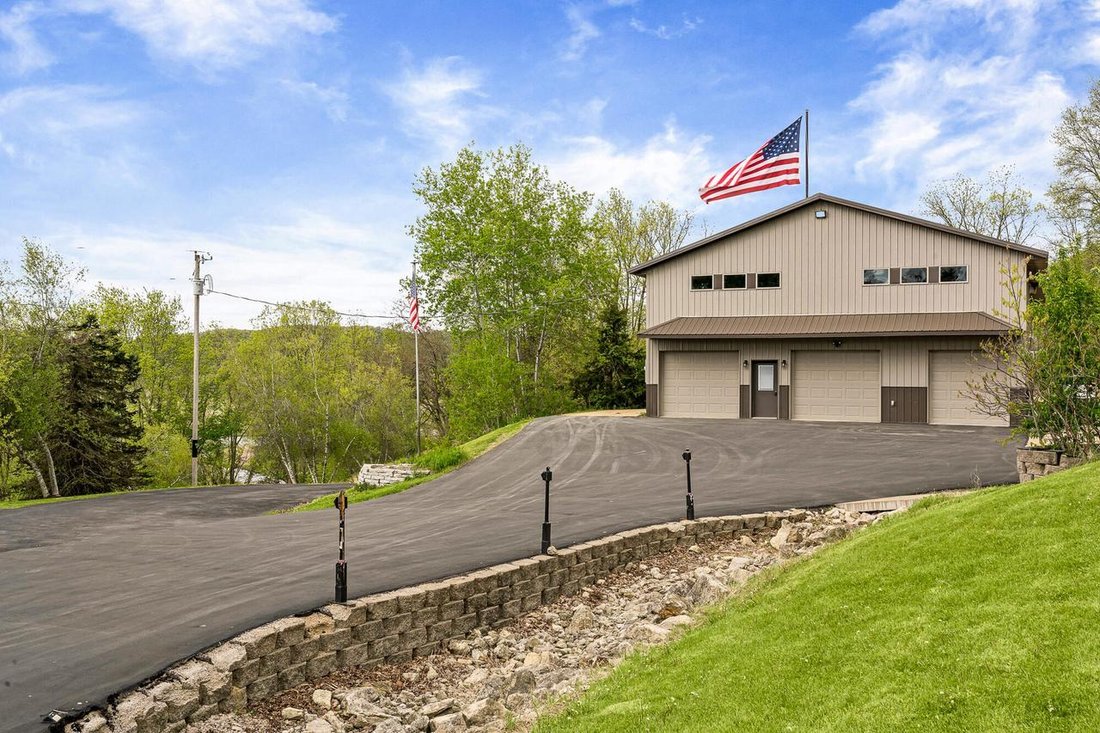 House in La Crescent, Minnesota, United States 5 - 18172072