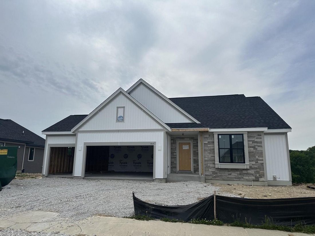 House in New Berlin, Wisconsin, United States 2 - 17786758