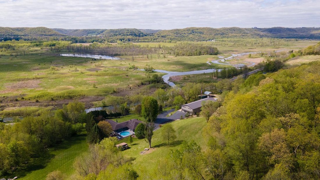 House in La Crescent, Minnesota, United States 1 - 18172072