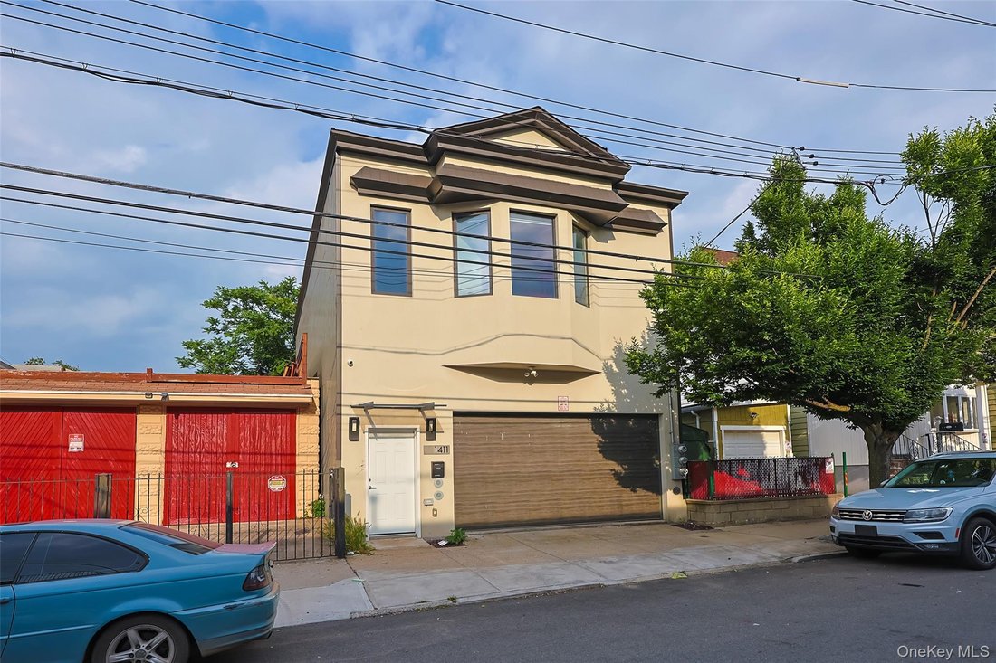 House in New York, New York, United States 4 - 17514028