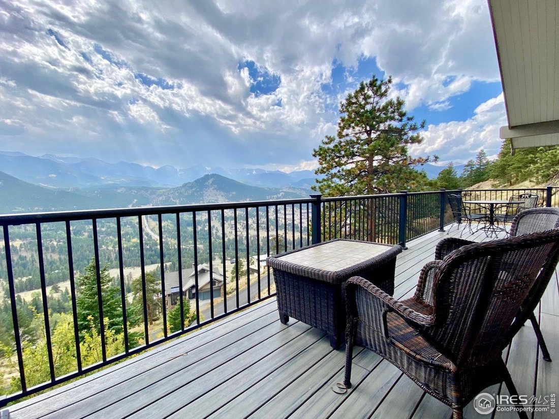 Estes Park, Colorado, United States 1 - 18173730